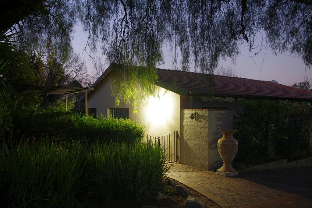 Pepper Tree Guest House Rivonia Sandton Extérieur photo